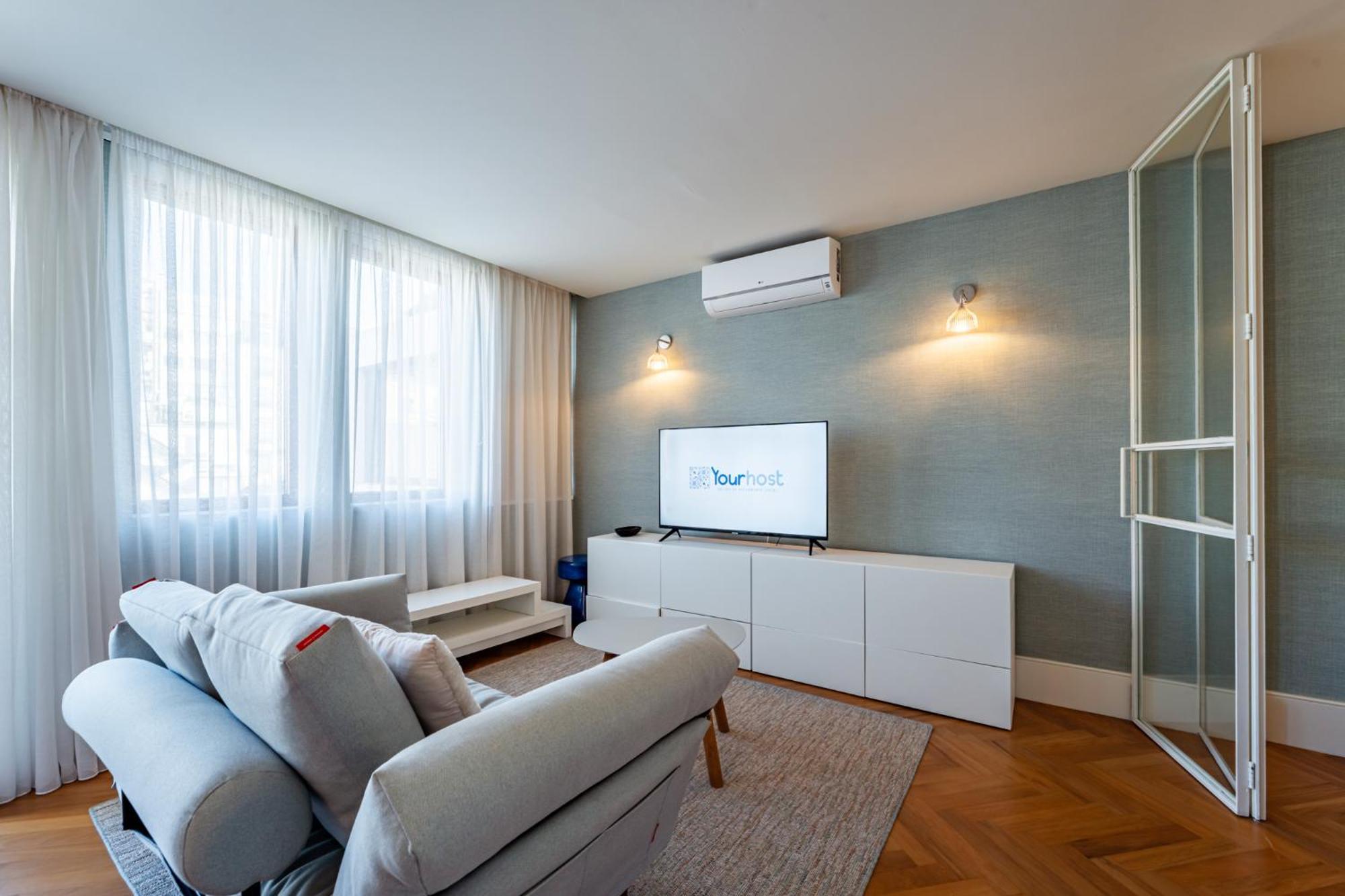 Apartment Chic And Glamorous Downtown With Terrace-f *