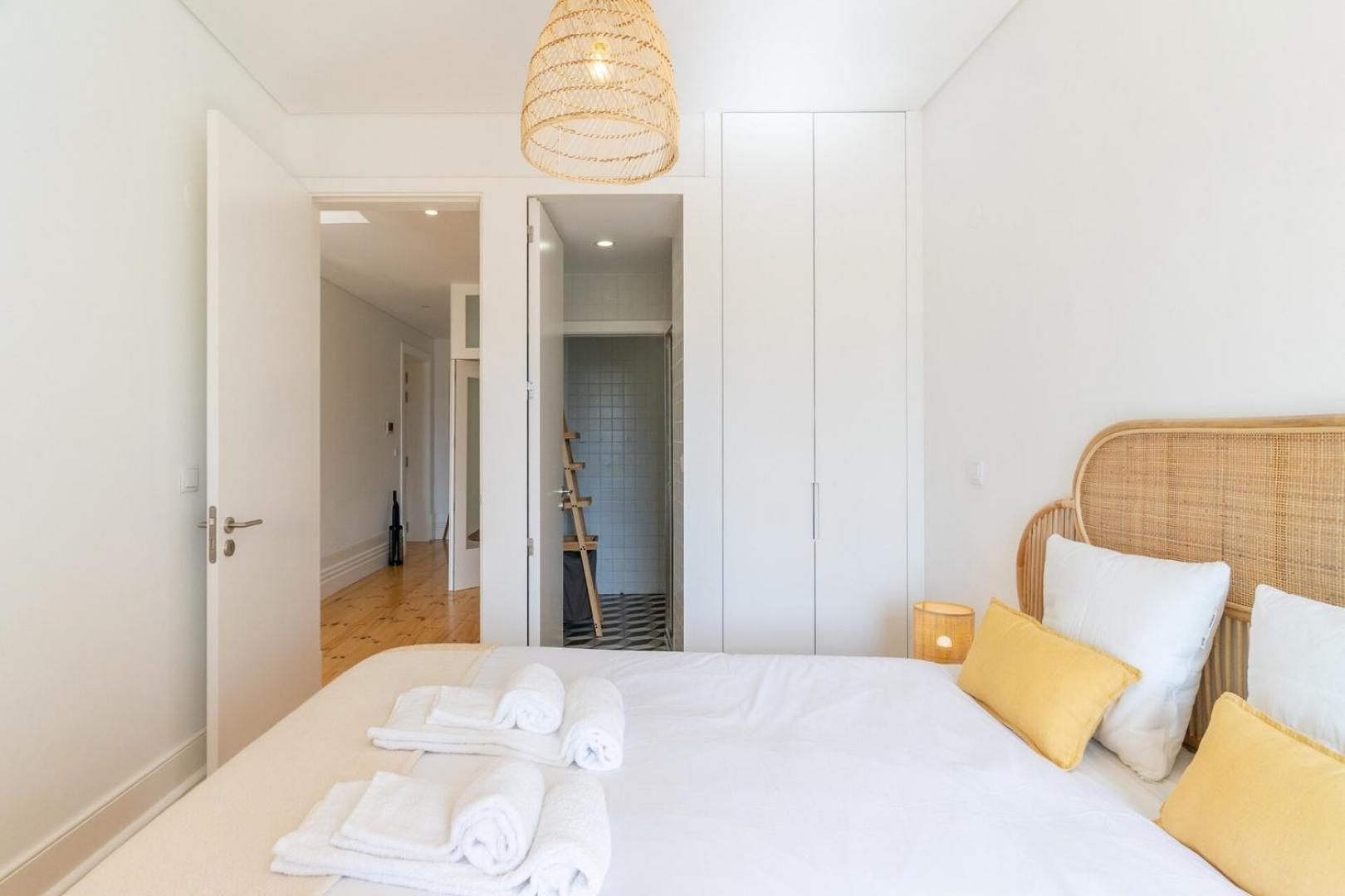 Gorgeous Flat W. Balcony In Iconic Pedestrian St
