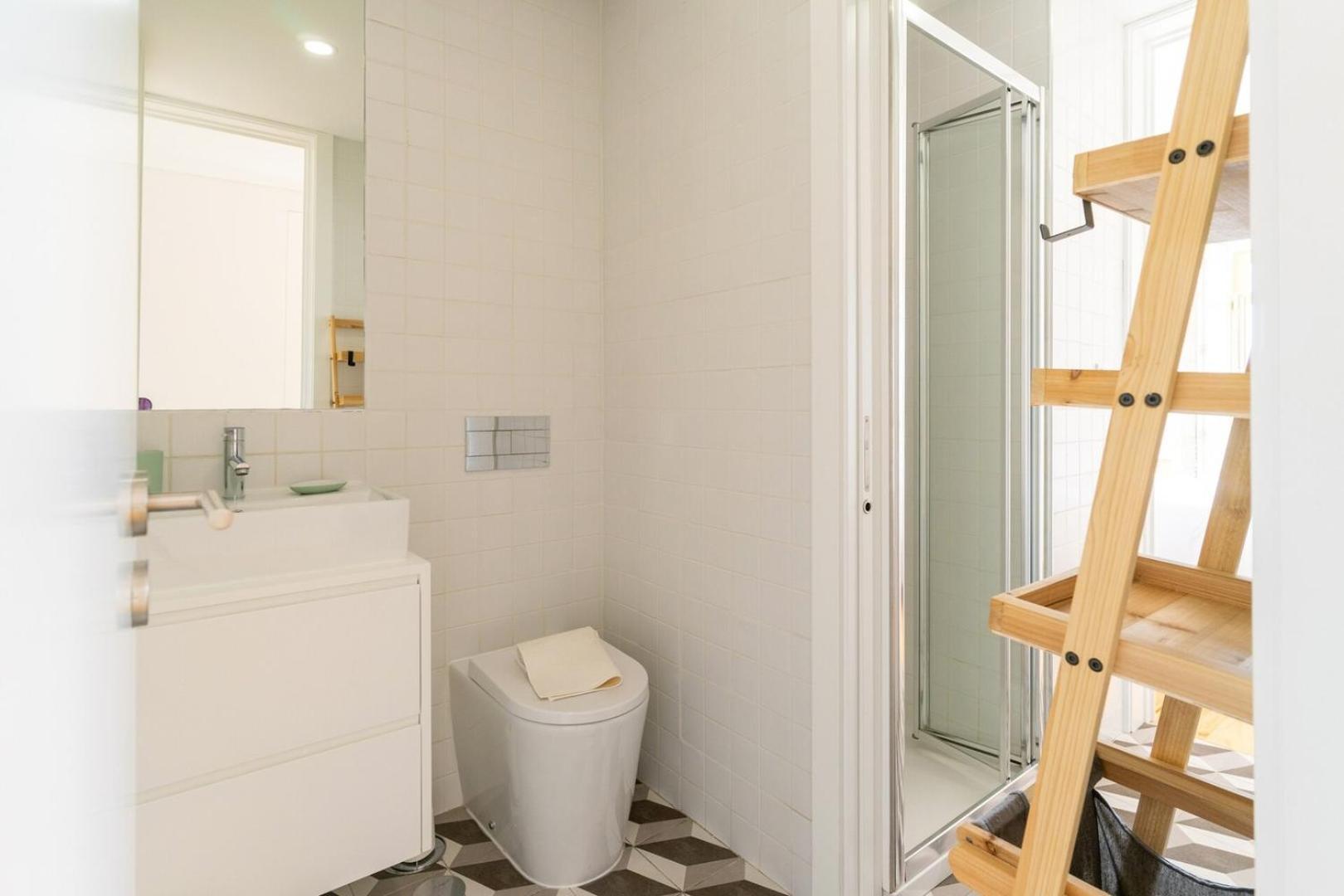 Gorgeous Flat W. Balcony In Iconic Pedestrian St