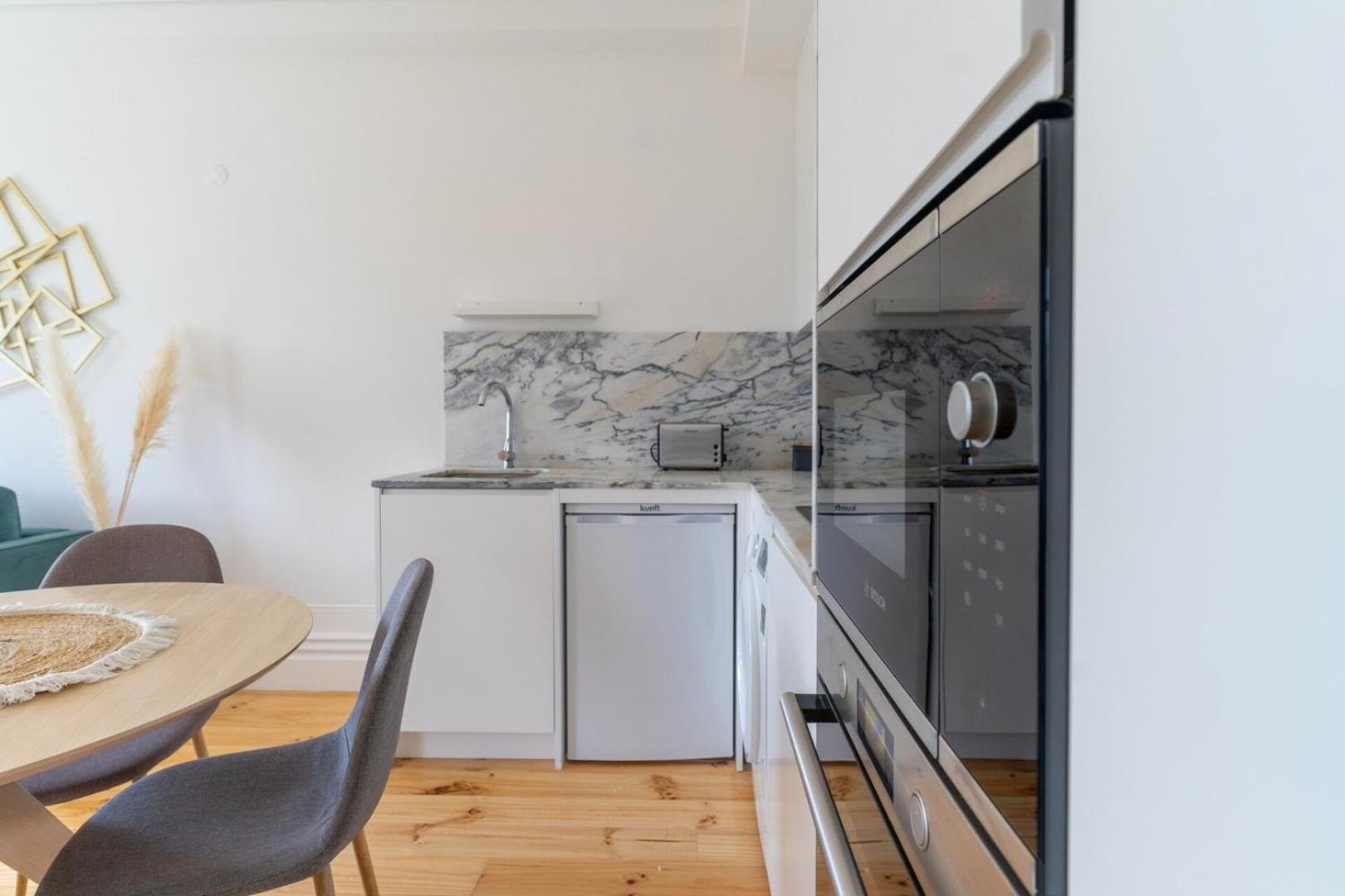 Apartment Gorgeous Flat W. Balcony In Iconic Pedestrian St *