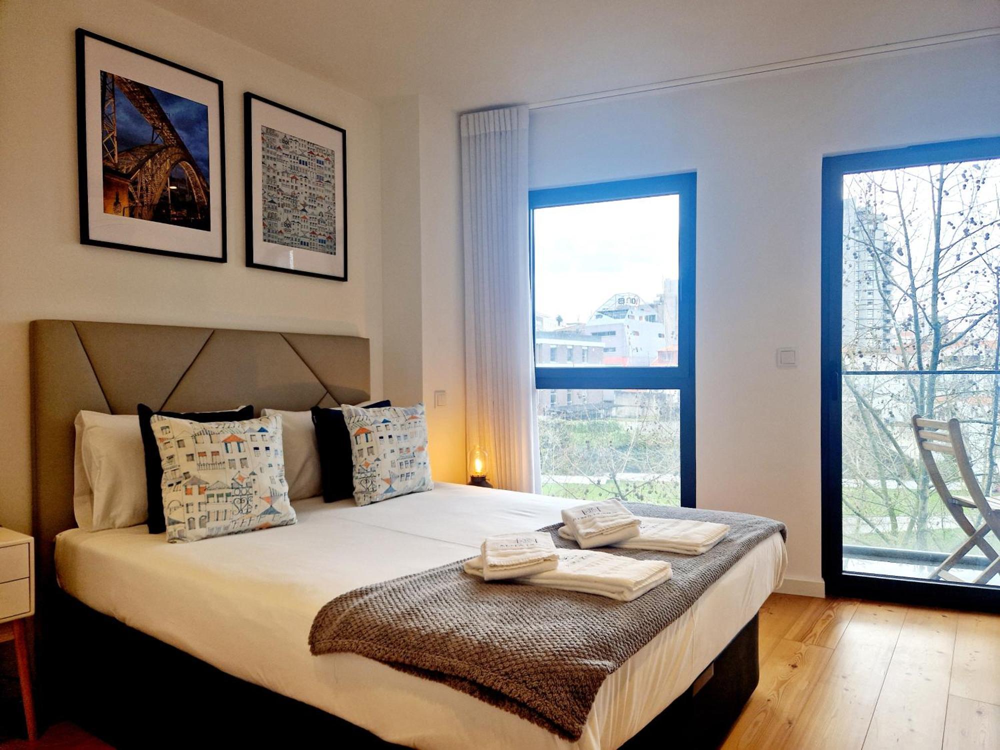 Apartment Trindade Balcony Porto