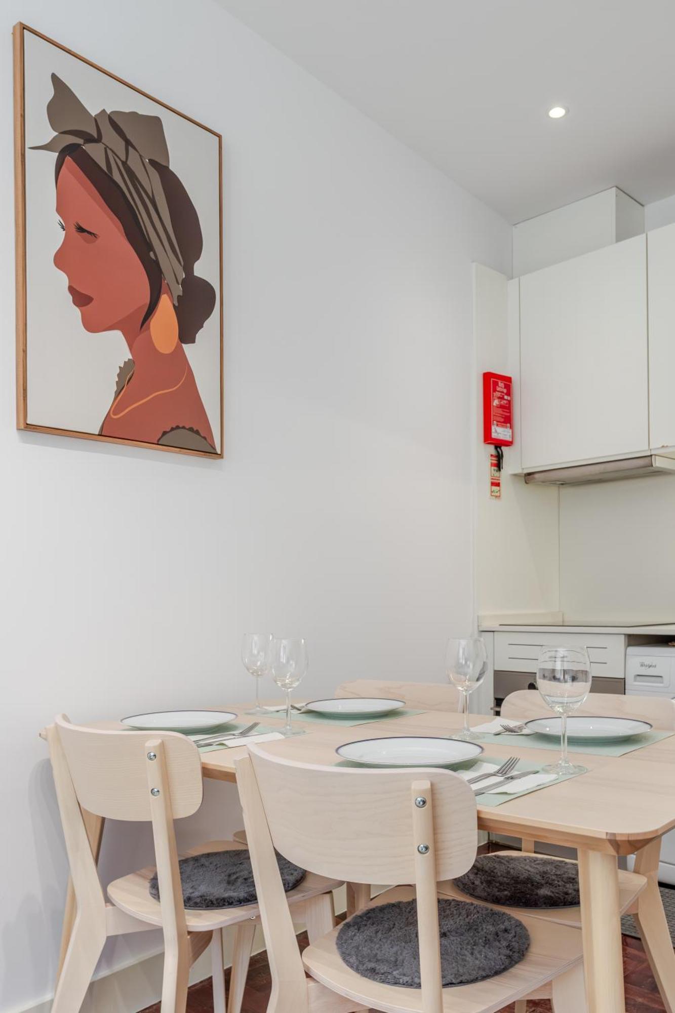 Renovated & Quiet 1-bedroom In Santa Catarina