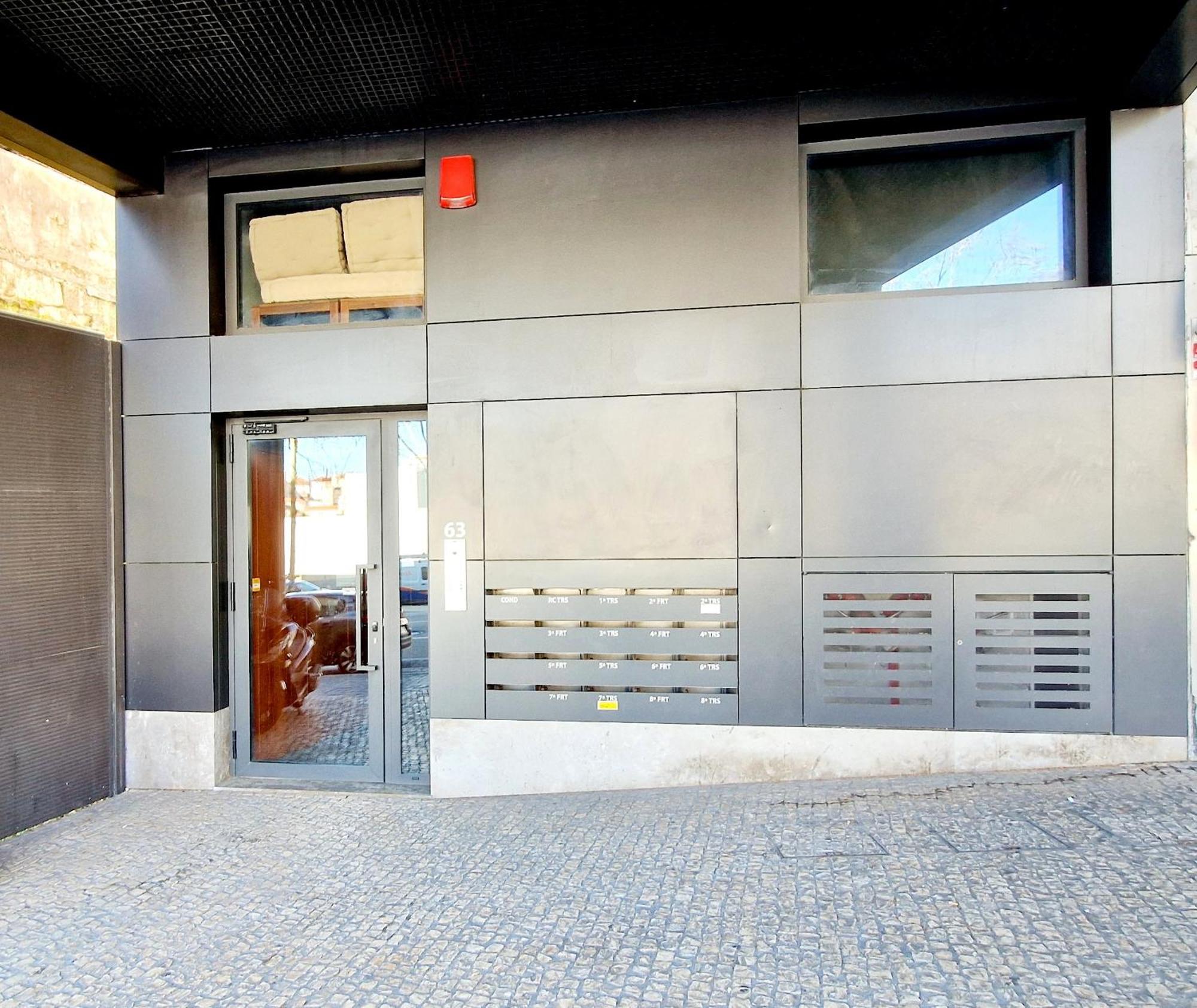 Apartment Trindade Balcony Porto