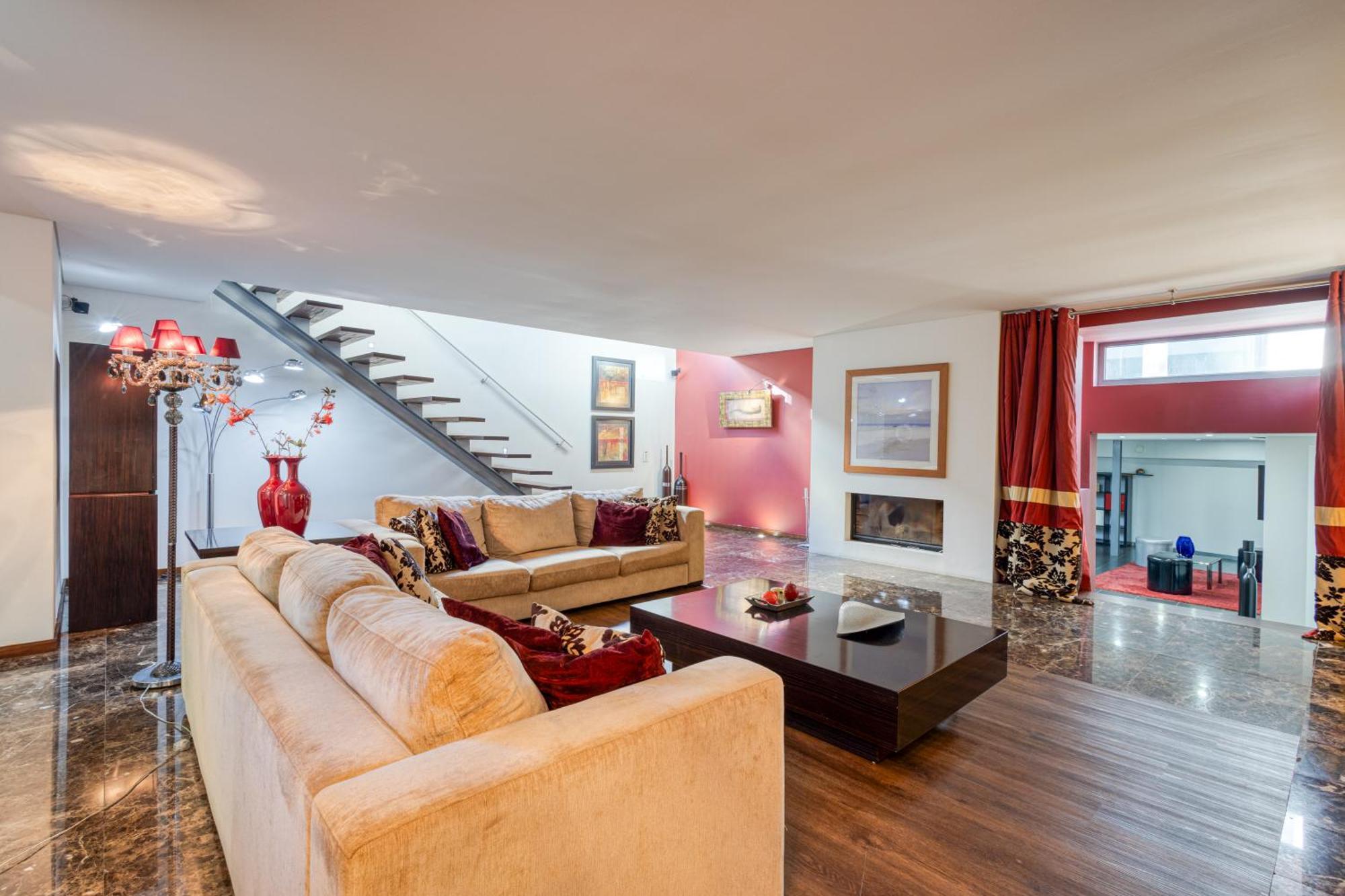 Holiday home On - Luxury House - Pool & Parking & Pet Friendly *