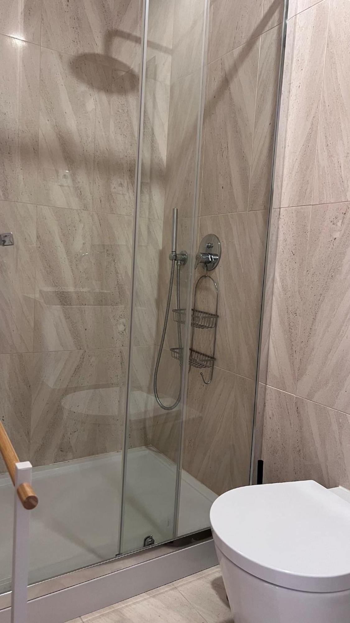 New - Prime Location In The Heart Of Apartment *