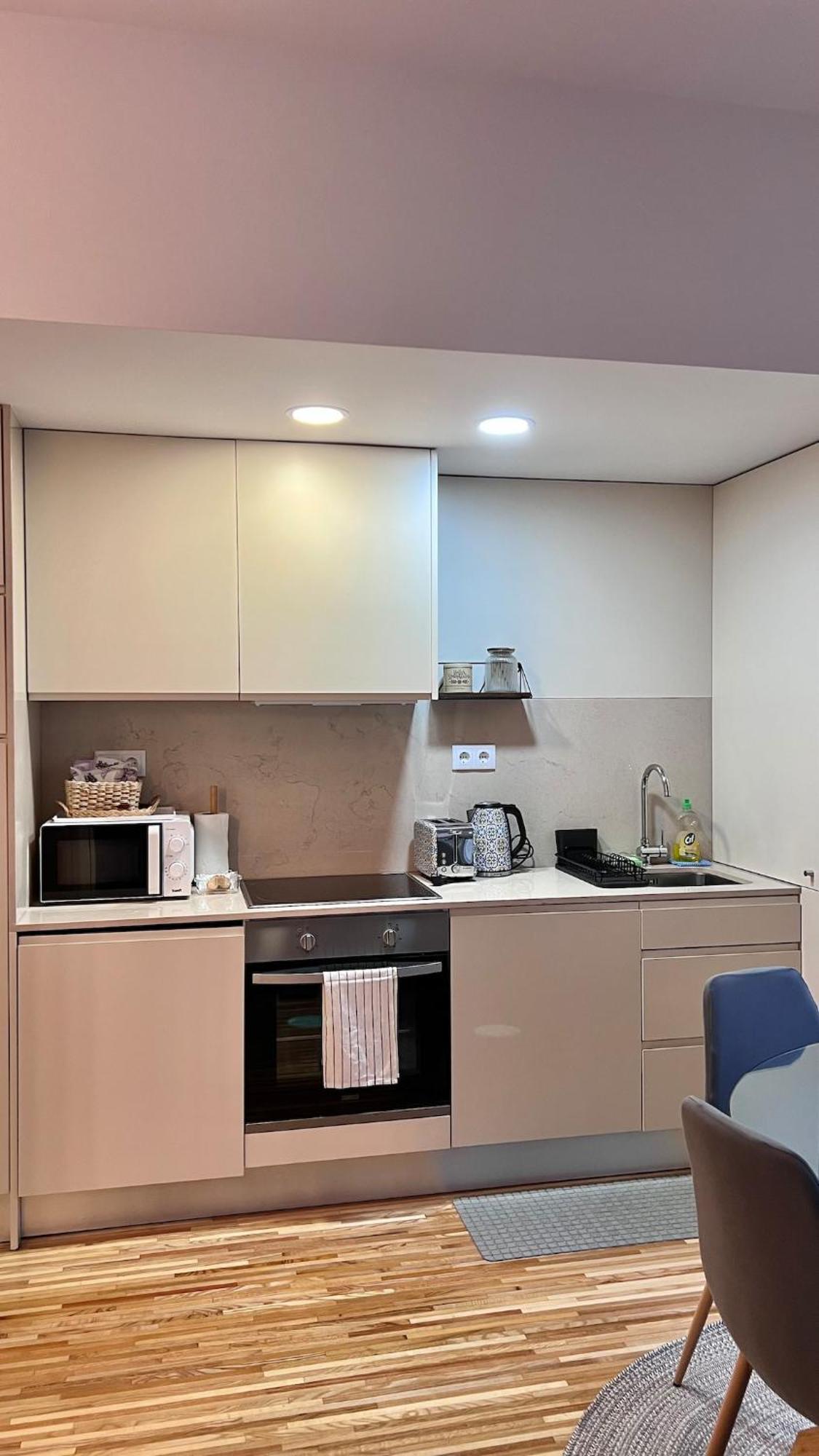 New - Prime Location In The Heart Of Apartment