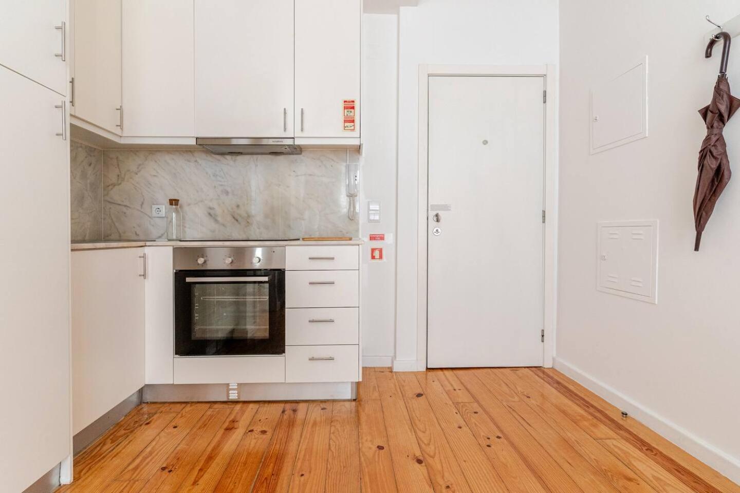 Cozee Bonjardim Apartment