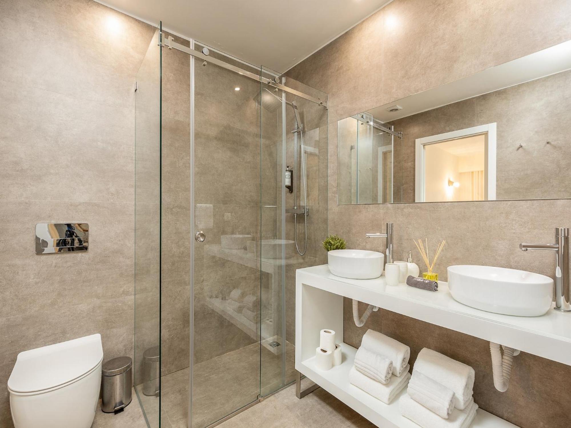 Spacious 4-bedroom In *