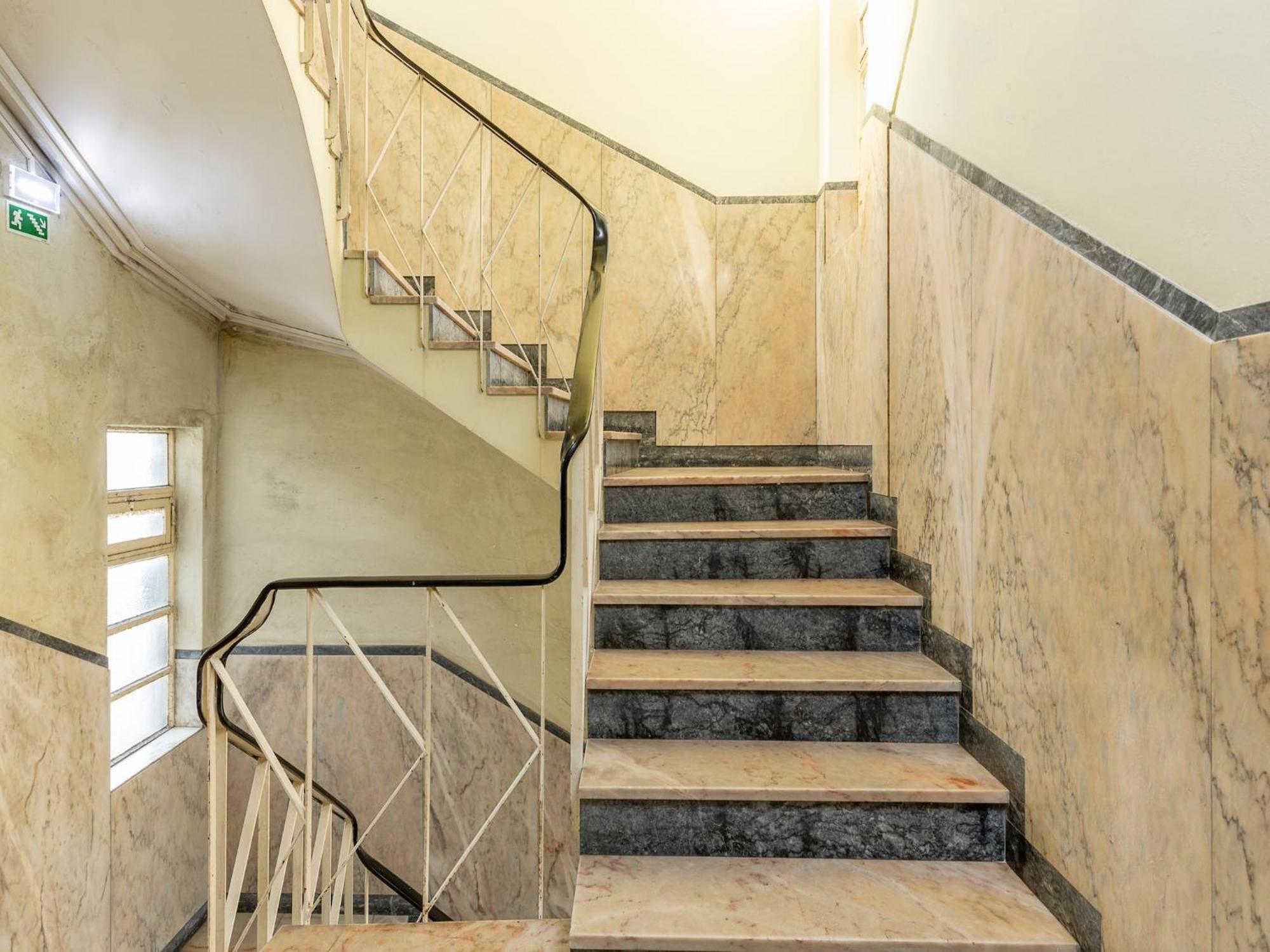 Spacious 4-bedroom In Porto