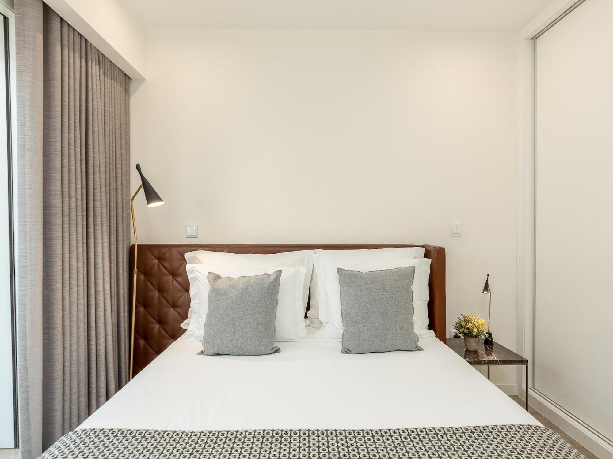 Spacious 4-bedroom In Apartment