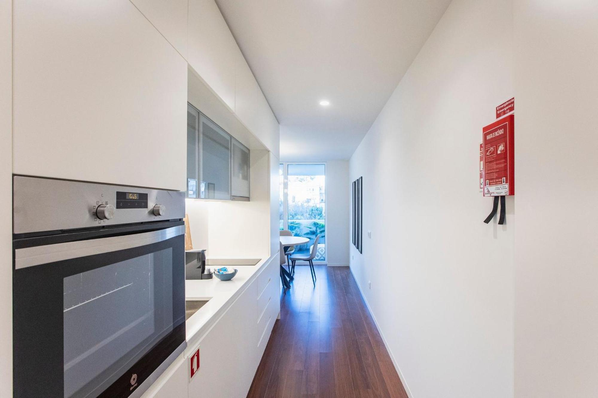 Miguel Bombarda Artsy Apartment Porto