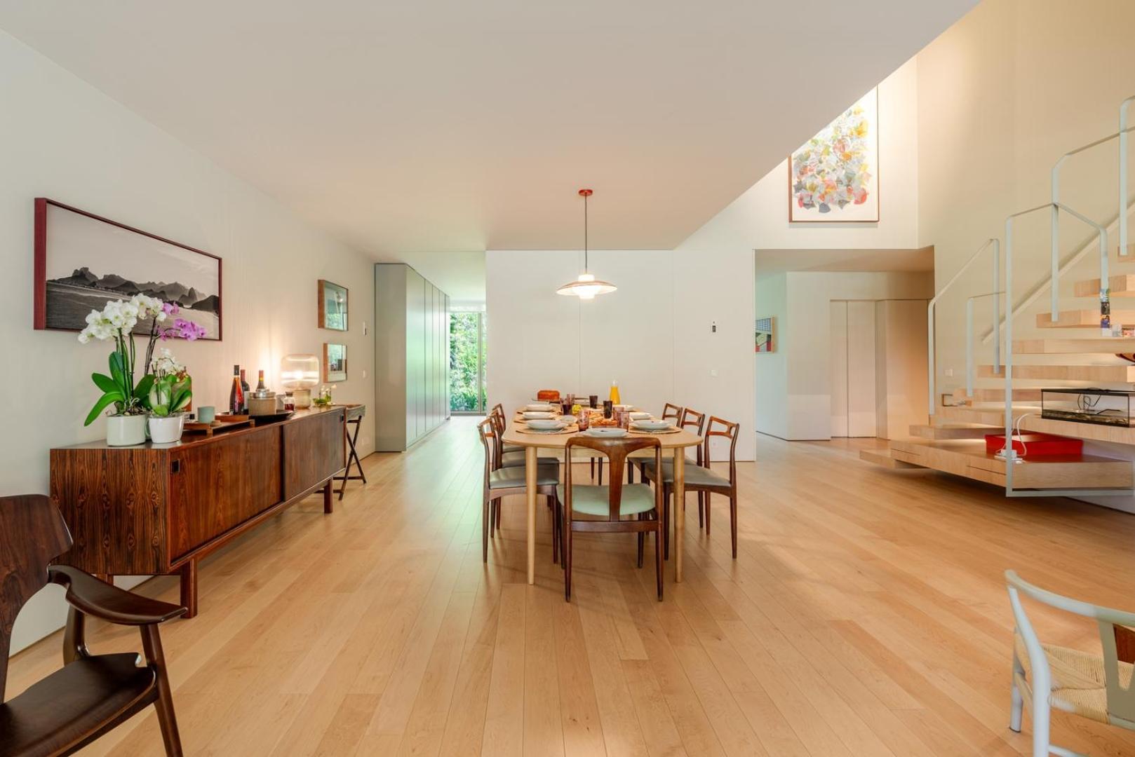 Hostwise - Grand W/ Pool, Garden & Garage Holiday home
