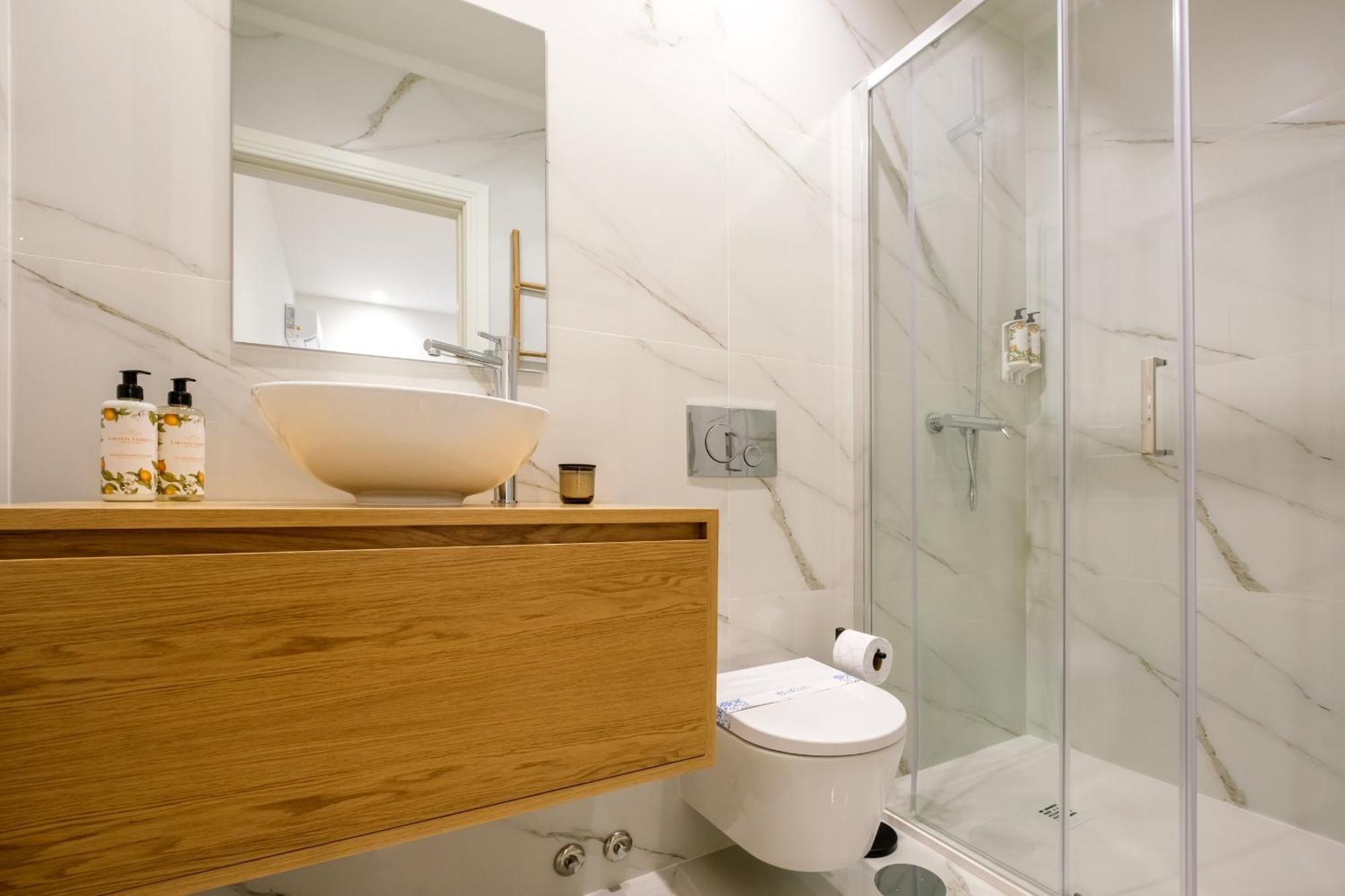 Art Deco 33 Luxury 2br Downtown Metro Ac *