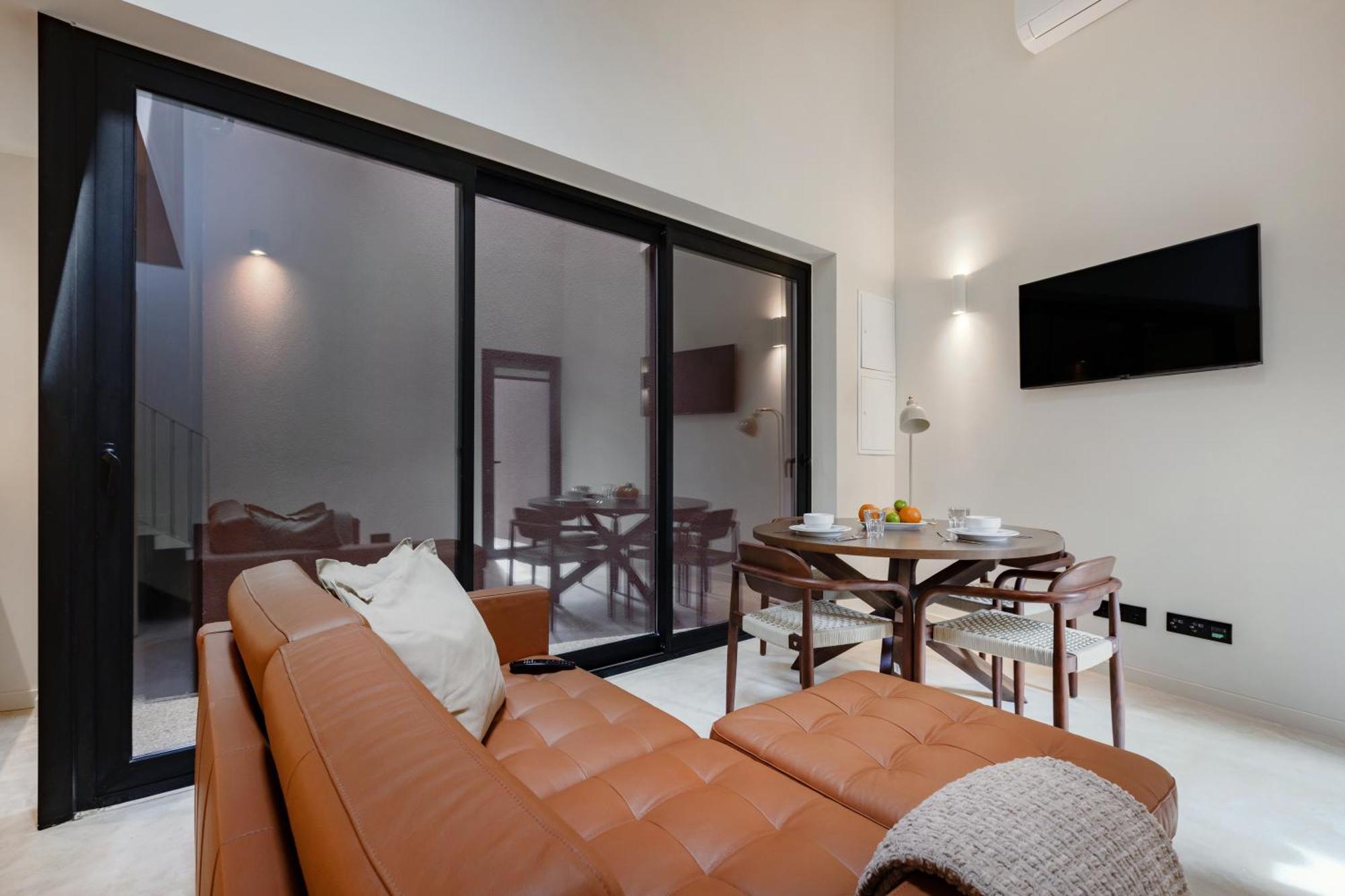 Apartment Minimalist Loft At Terracotta Collection Porto