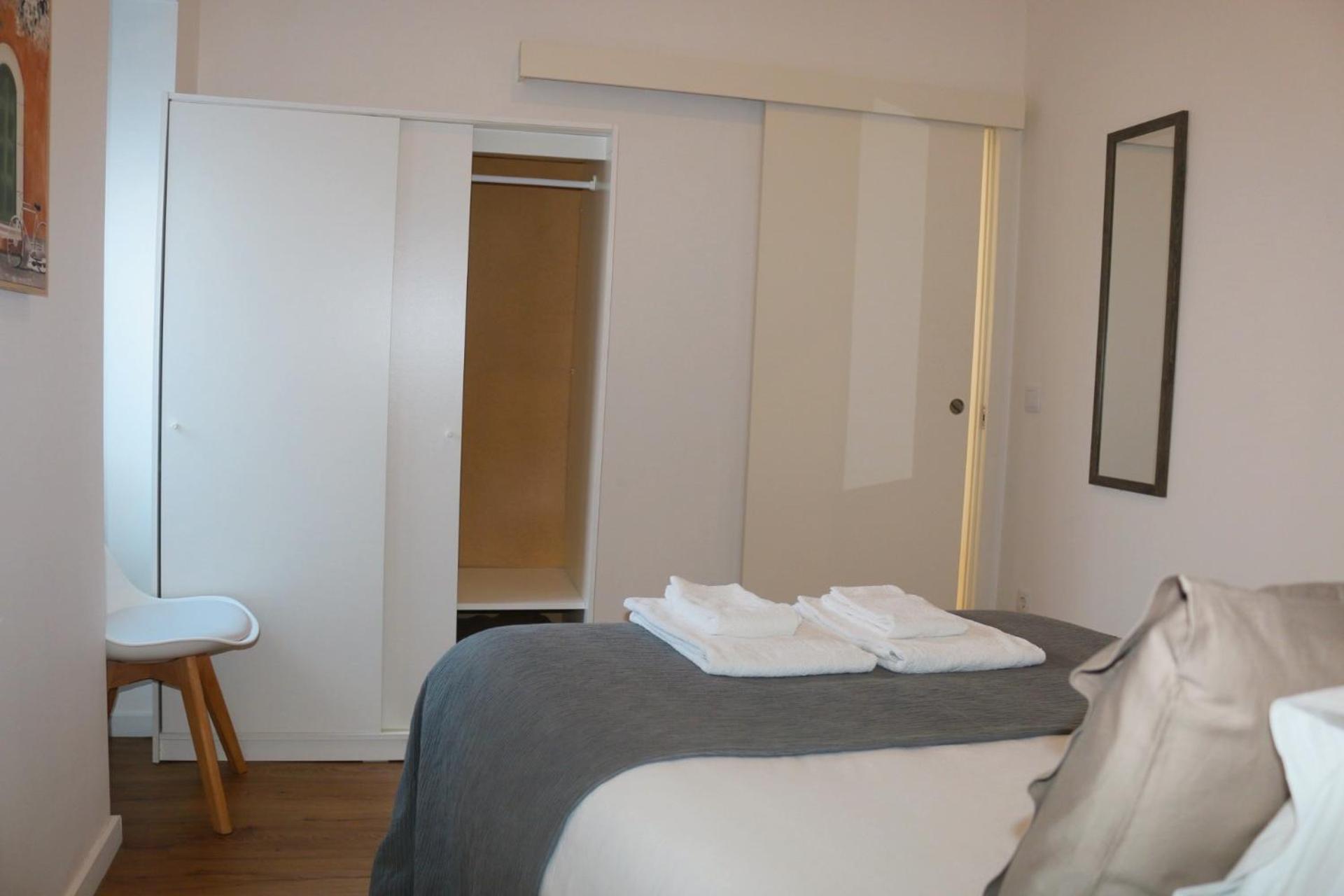 Holiday home 9min Metro To Downtown - Couples&kids - Free Parking