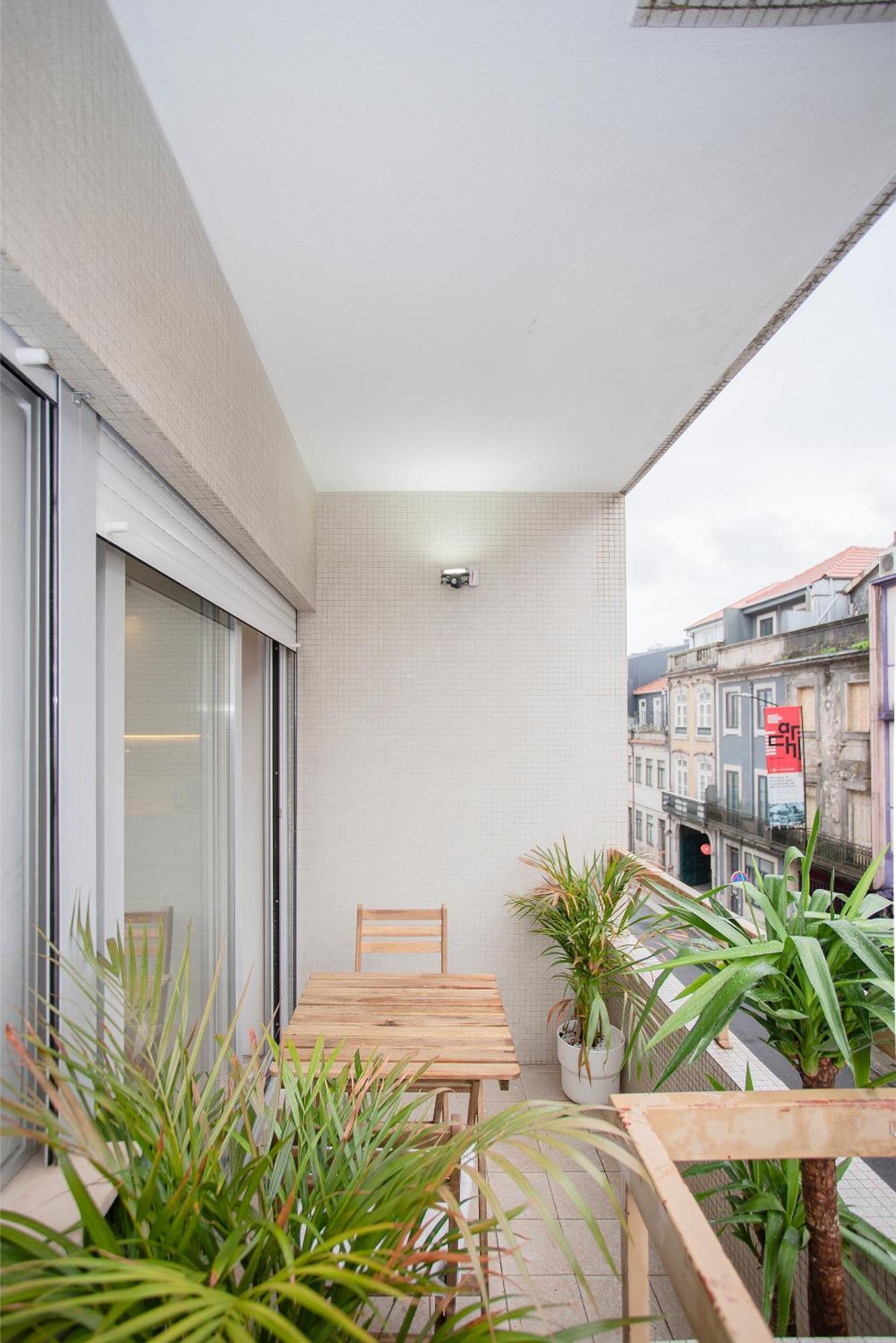 Liiiving In - Modern Design Porto