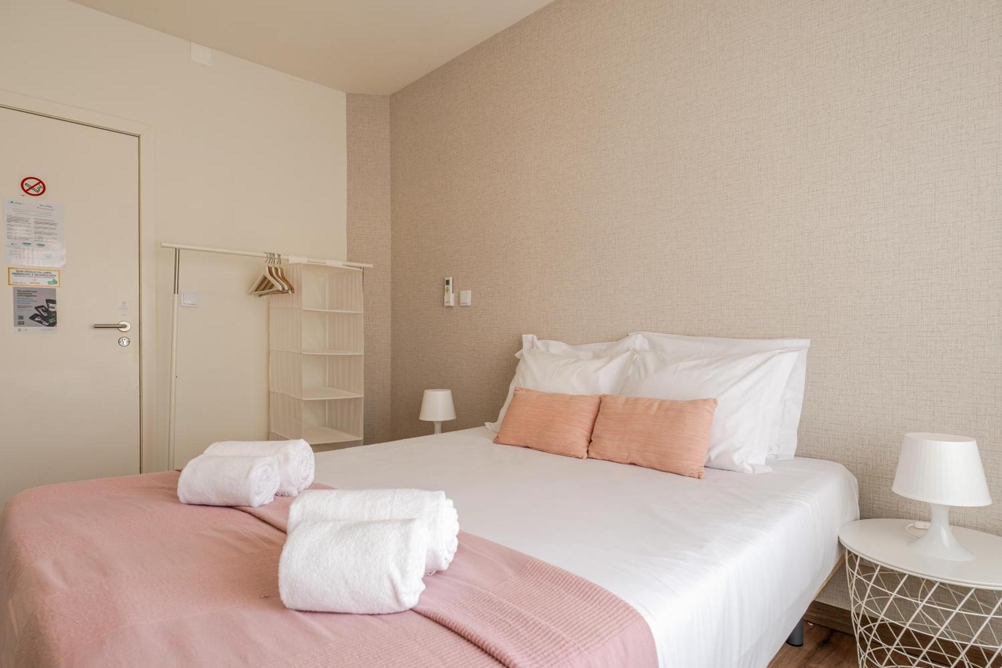 Petit By Pcale Guest house Porto
