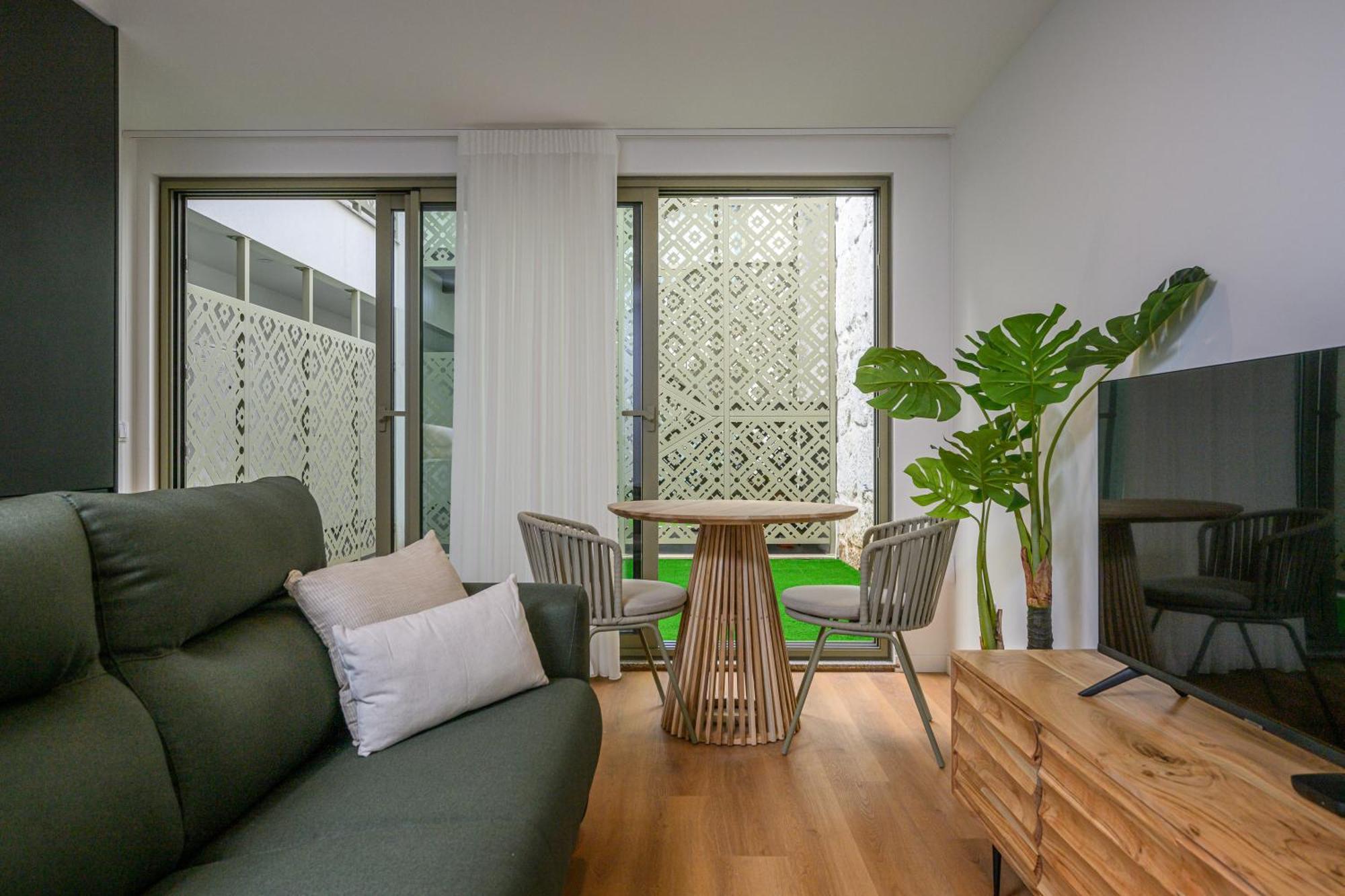 Apartment Nax By Liiiving Porto