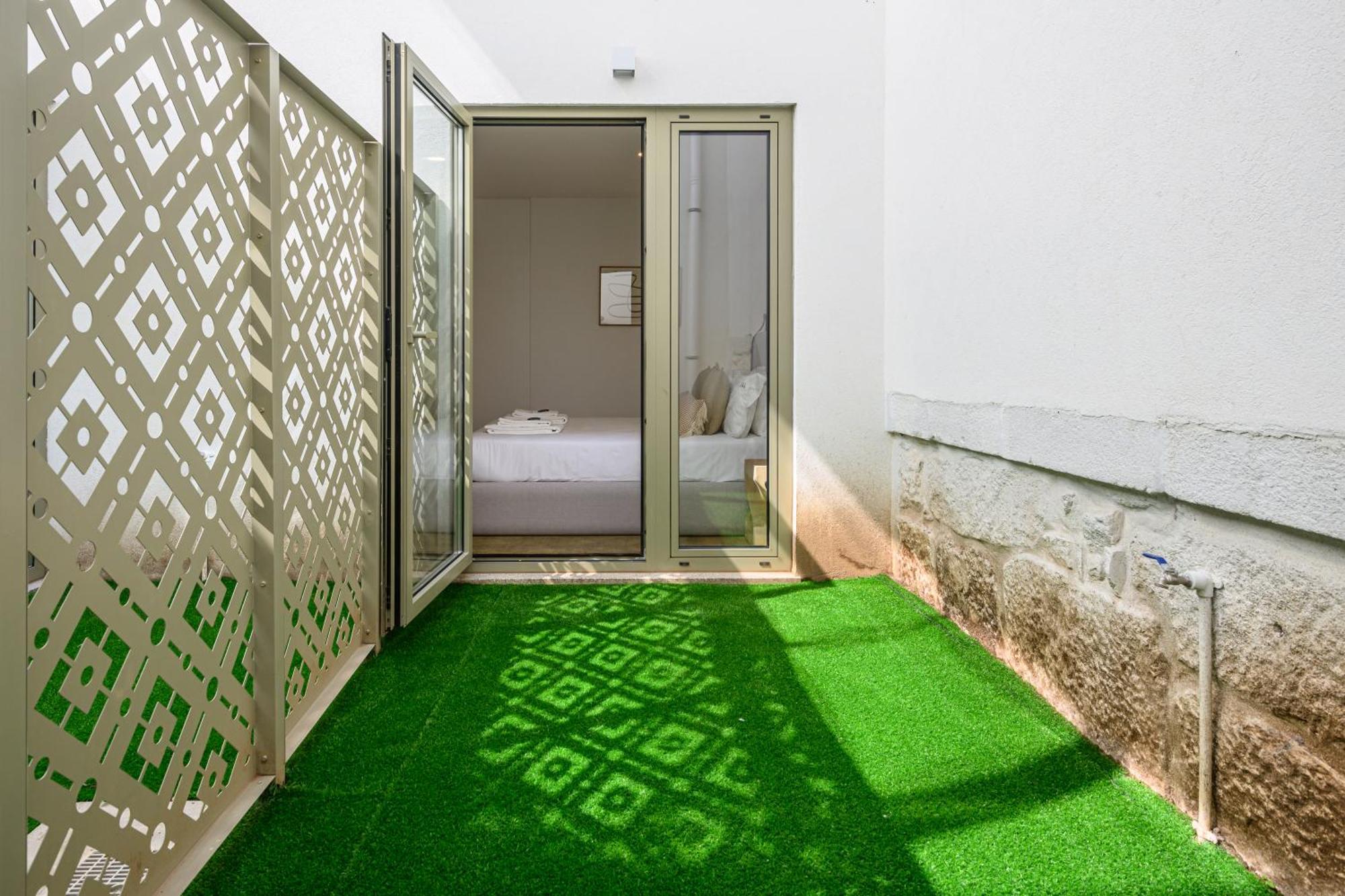 Apartment Nax By Liiiving