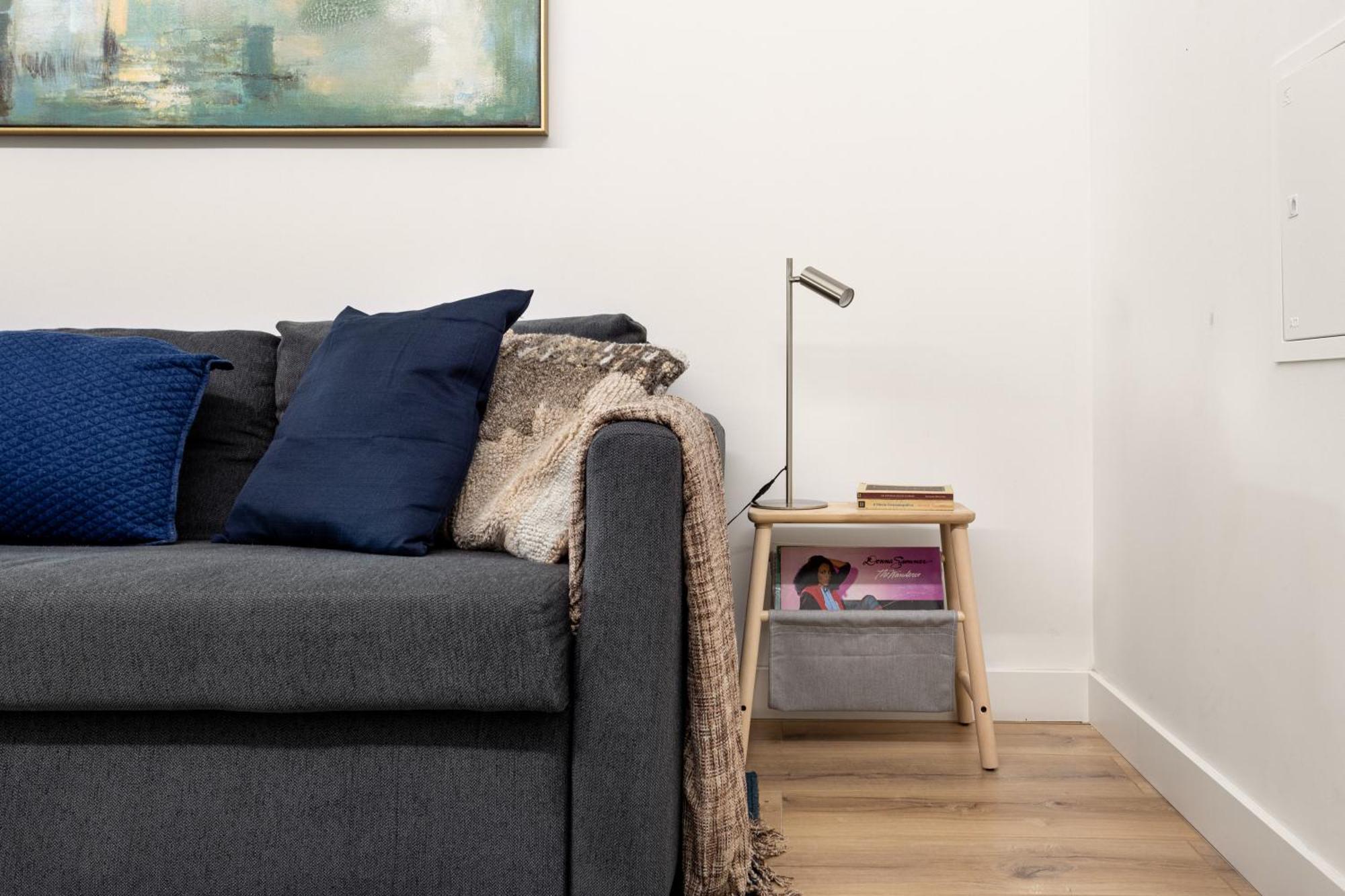 Apartment Joivy Elegant Escape-stylish 2br By Metro