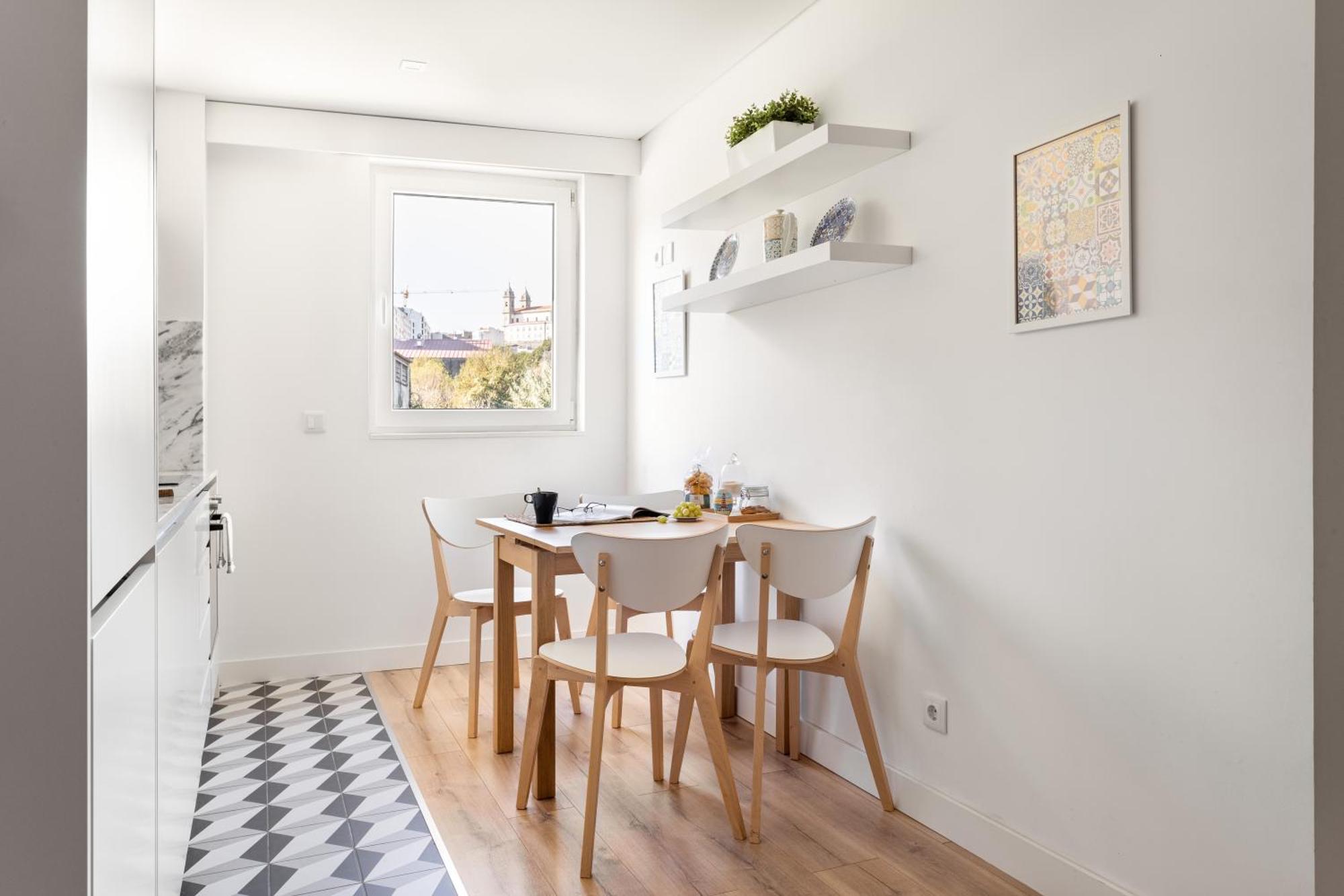 Joivy Elegant Escape-stylish 2br By Metro *