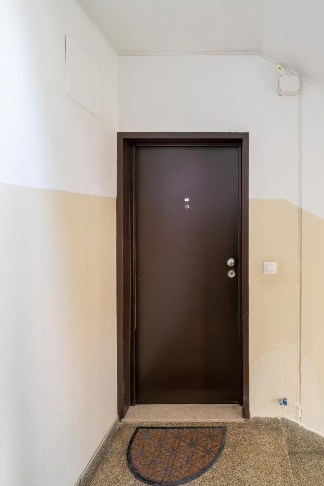 Apartamento Hostwise - Bright & Spacious Flat W/ Garage Porto