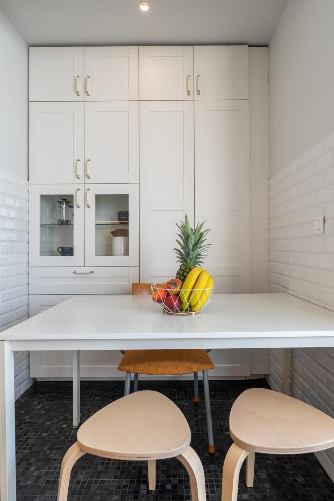 Apartamento Hostwise - Bright & Spacious Flat W/ Garage