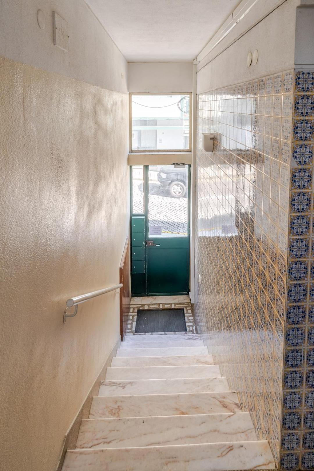 Hostwise - Bright & Spacious Flat W/ Garage Apartamento Porto