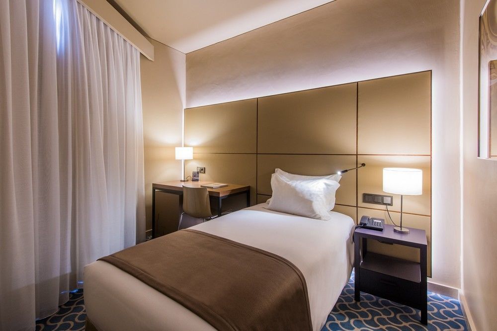 Hotel Dom Henrique - Downtown Porto