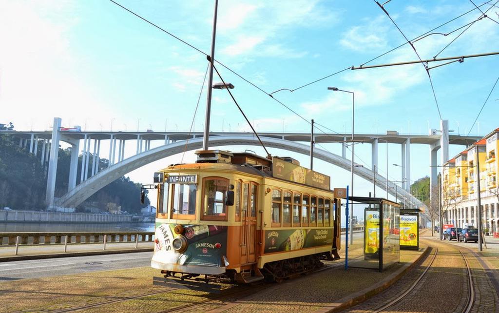 D'ouro *