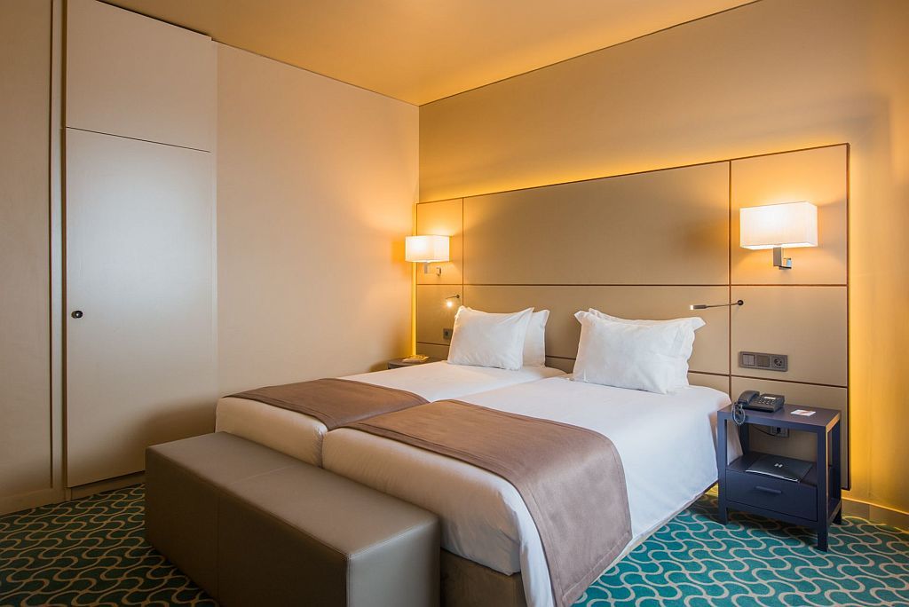 Hotel Dom Henrique - Downtown 4*