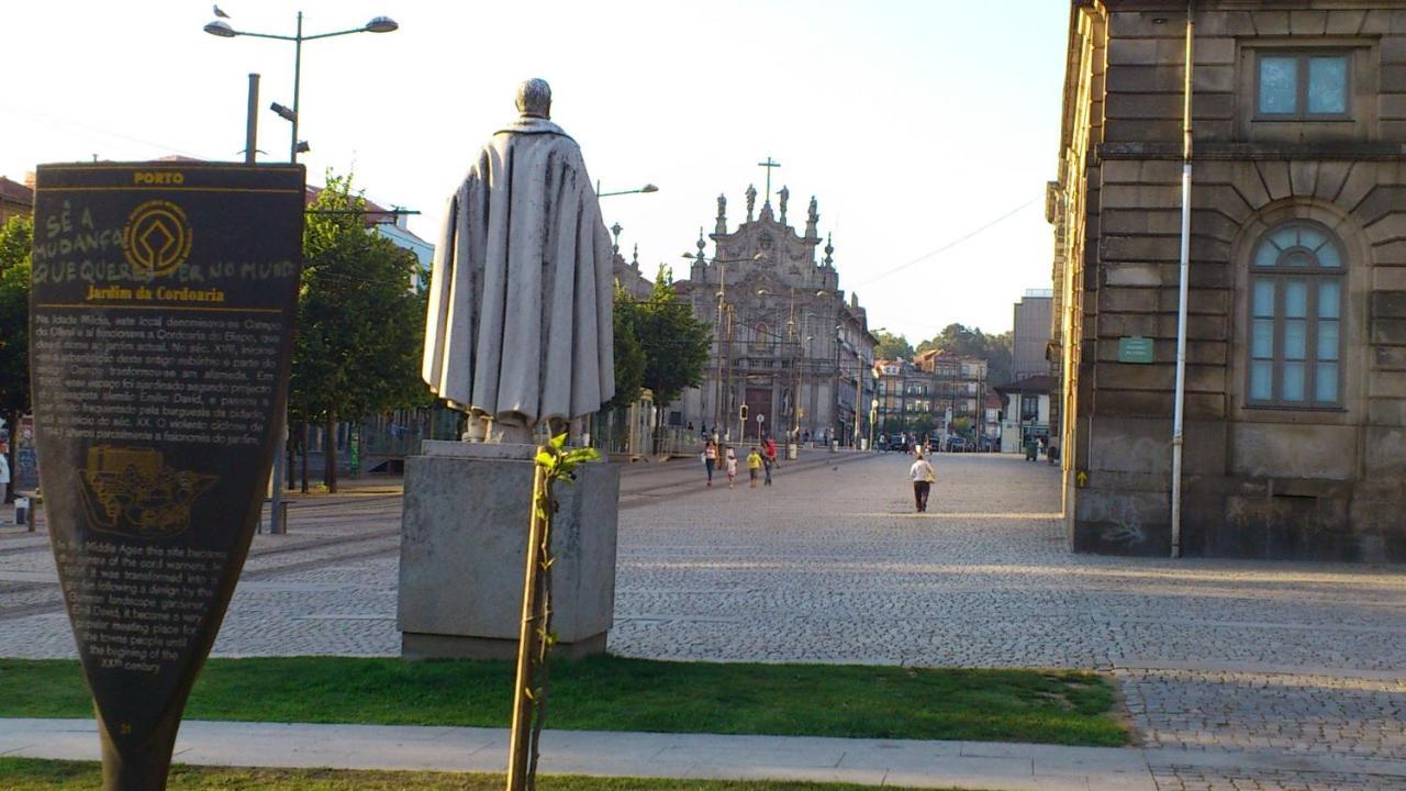 R. De Ciriaco Cardoso Apartment