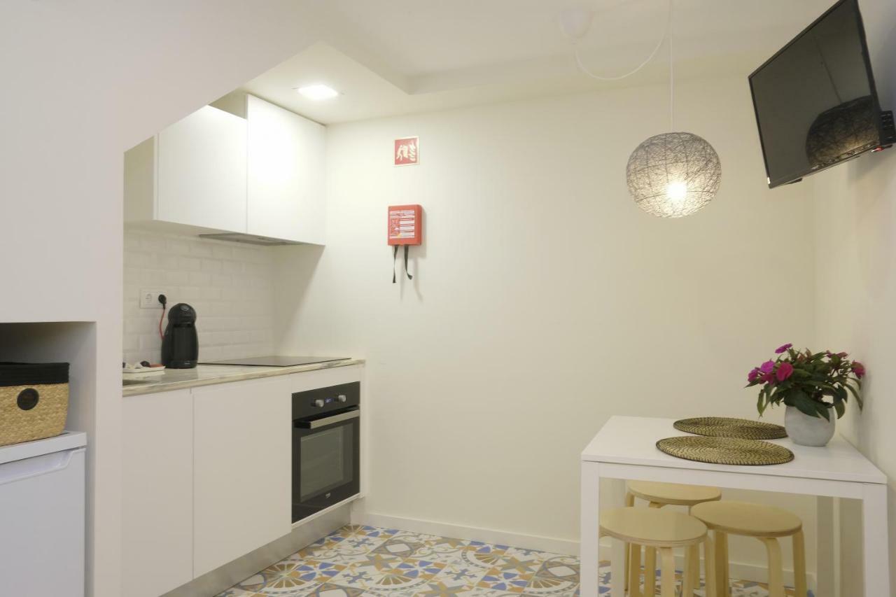 Apartment Oporto Wall Apartments