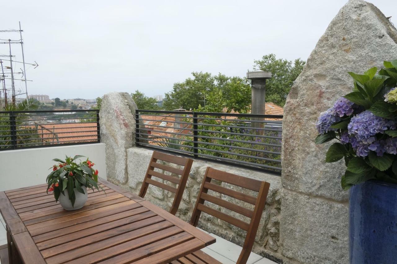 Oporto Wall Apartments *