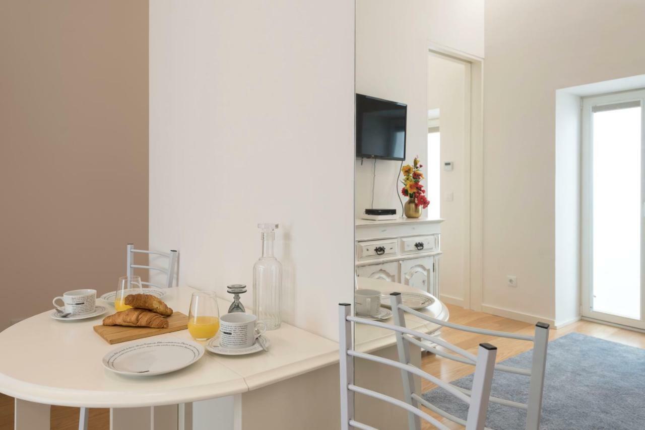 Lovelystay - Majestic Flat In City Center Apartamento Porto