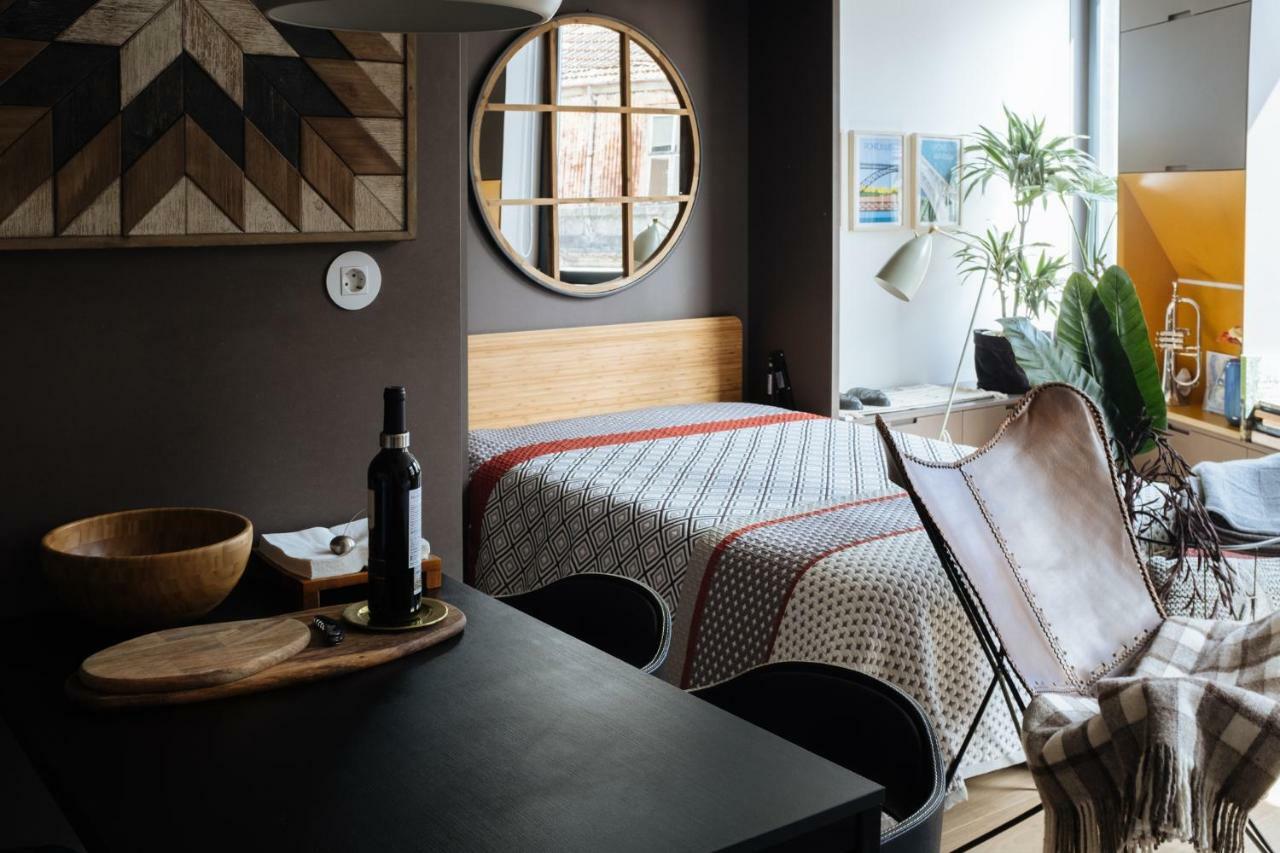 Homeintown Camoes - Downtown Elegant Ac & Wifi Porto