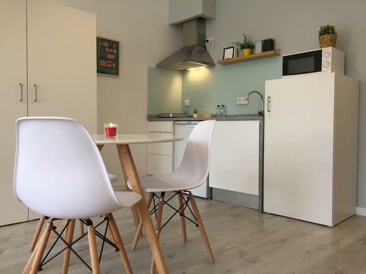 Poveiros Studio Downtown - By Guest Apartment