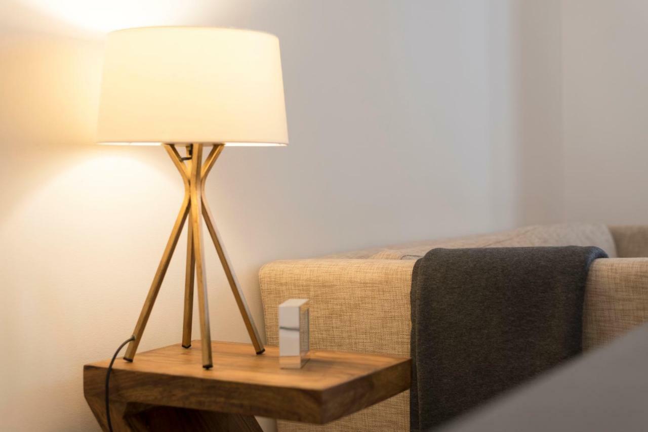 Downtown Almada Loft
