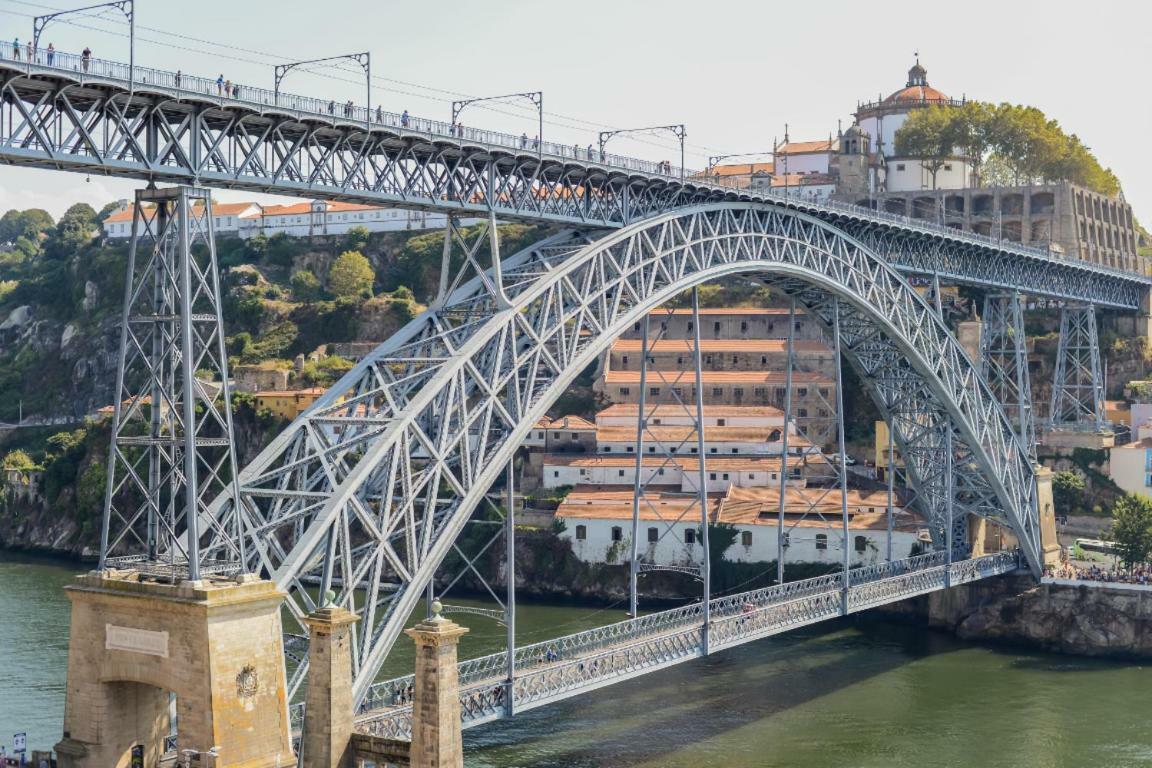 By River * Porto