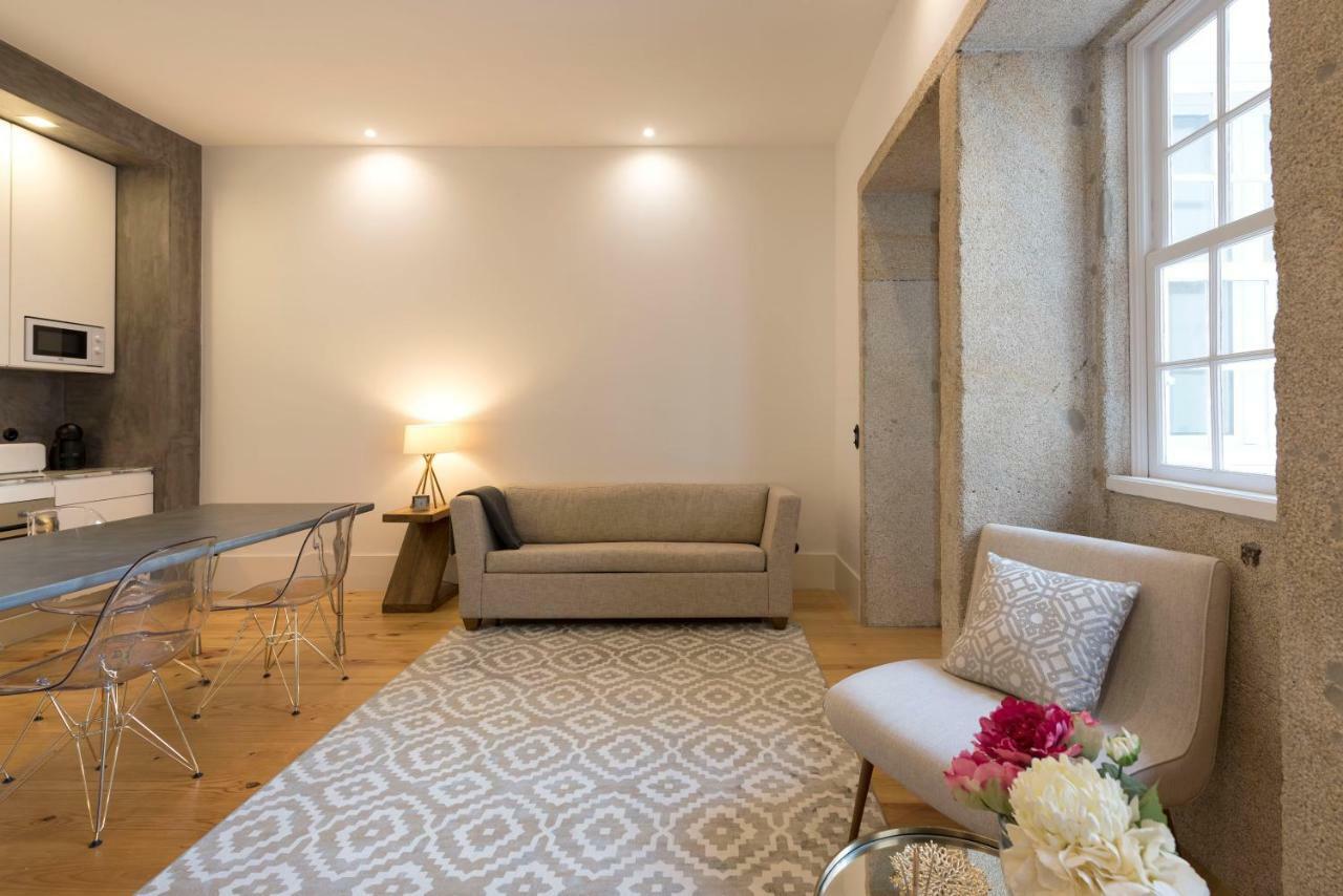 Downtown Almada Loft * Porto