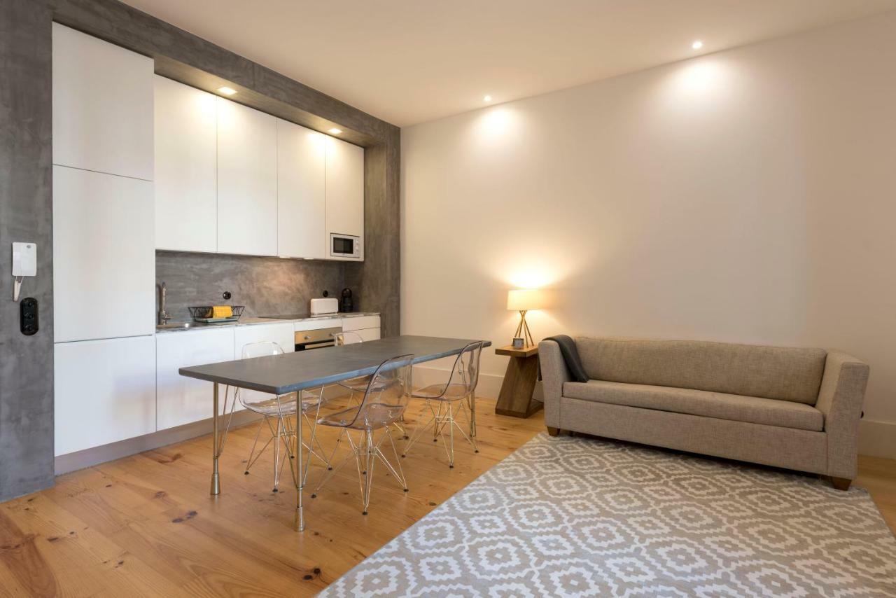 Downtown Almada Loft