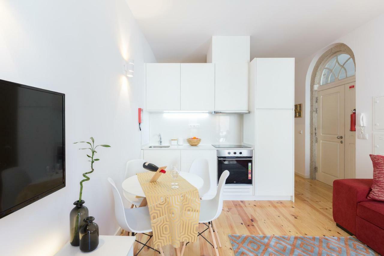 Spacious Bright Flat With Terrace By Host Wise Apartment