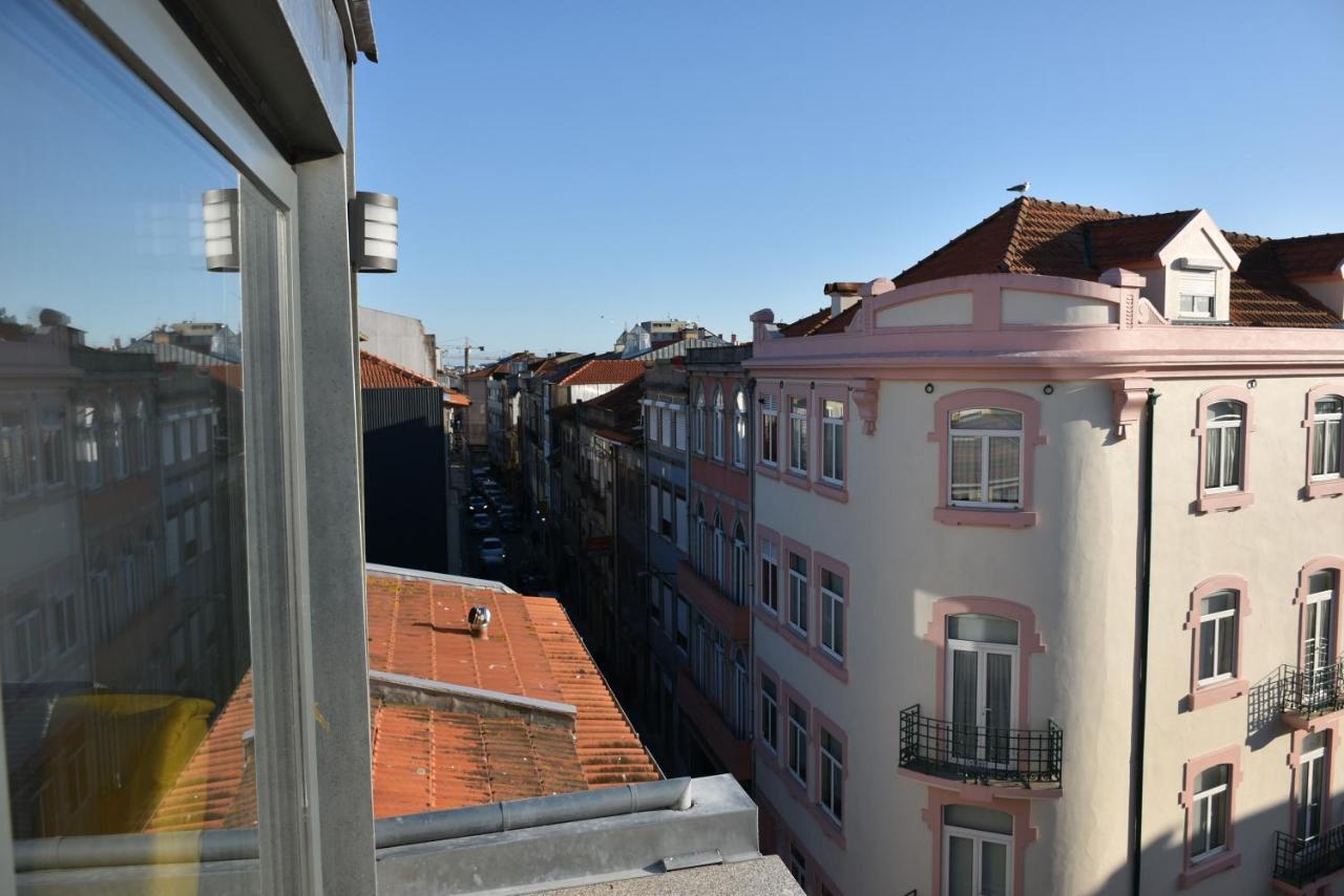 Sunny Penthouse Whith Balcony 9min Walk Main Station