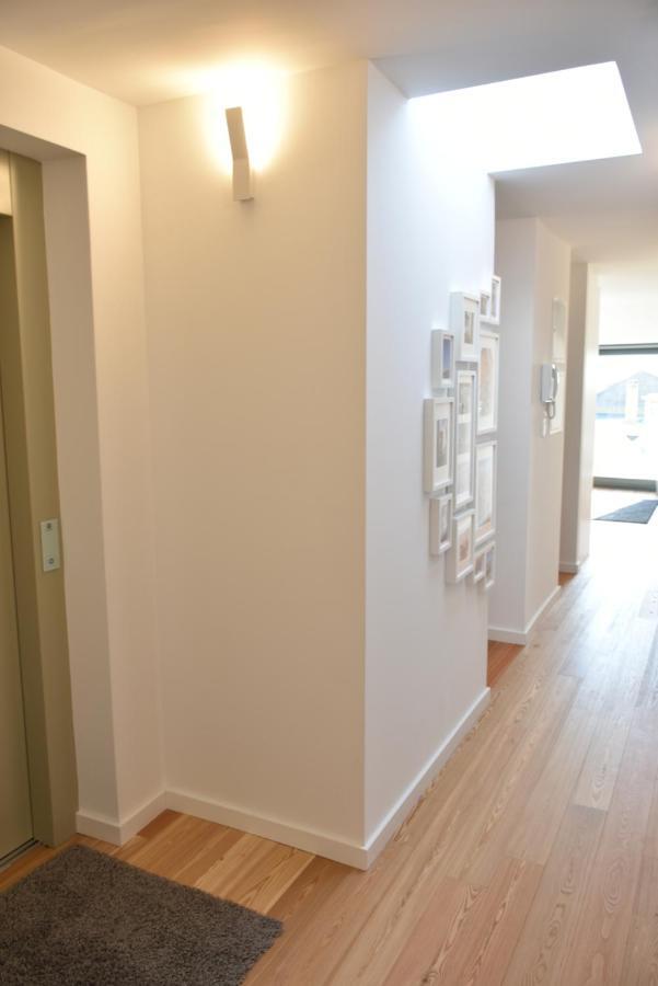 Sunny Penthouse Whith Balcony 9min Walk Main Station Porto