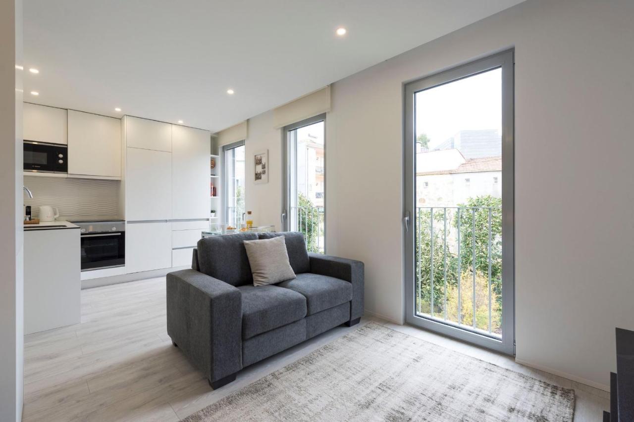 Lovelystay - Modern Loft With Gym & Free Parking Minutes Away From Cbd
