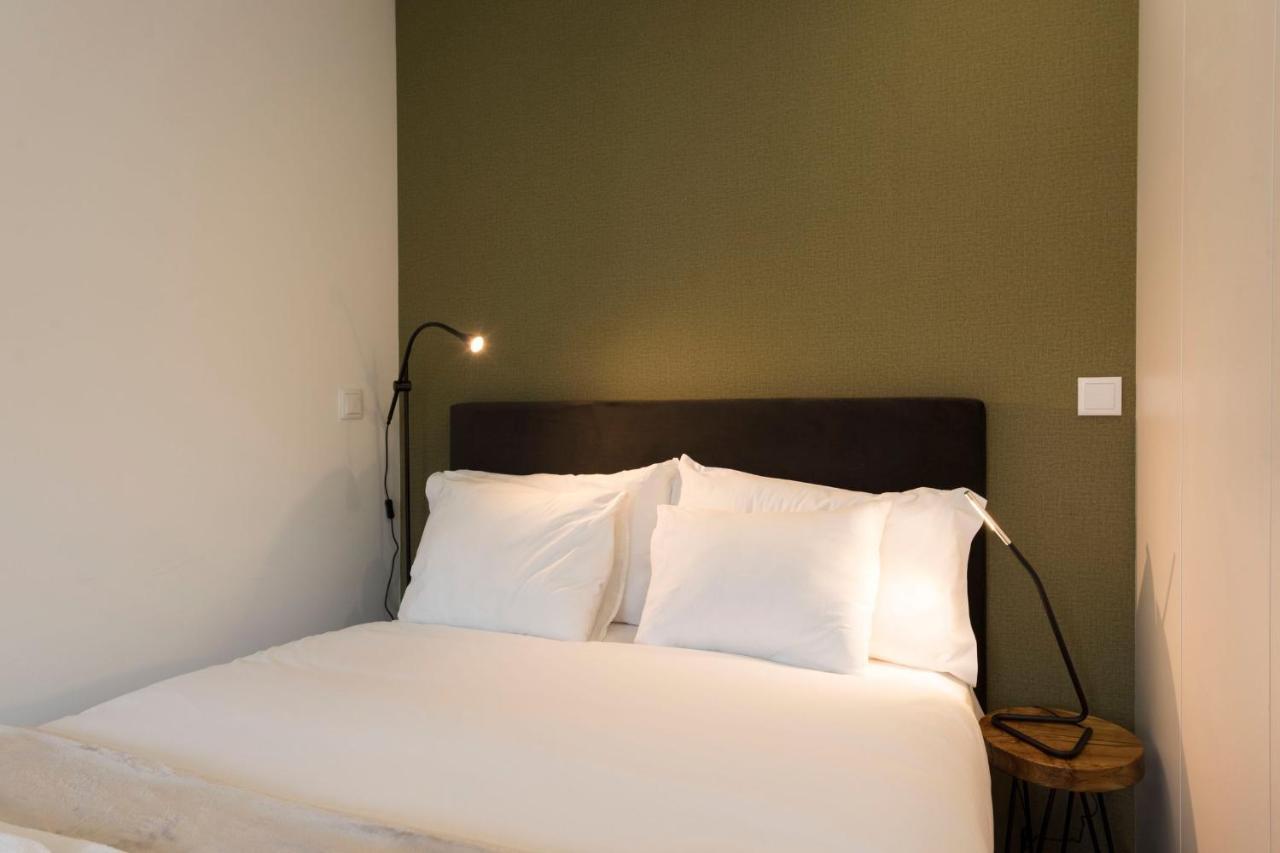 Lovelystay - Modern Loft With Gym & Free Parking Minutes Away From Cbd Apartment Porto