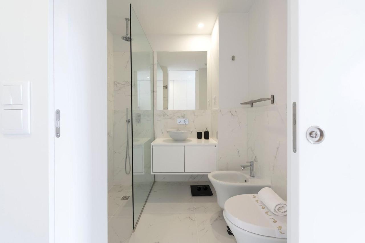 Apartment Lovelystay - Modern Loft With Gym & Free Parking Minutes Away From Cbd Porto