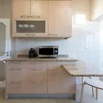 Lovelystay - Downtown Modern 2Br Flat With Free Parking