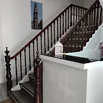 Lira Guest House B&B