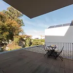 Lovelystay - Primrose 2Br Flat With Free Parking, Ac And Balcony